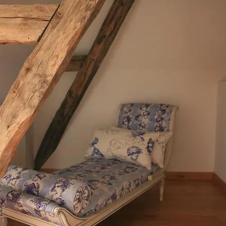Oda ve Kahvaltı Maison D'hotes Bechanou Plazac